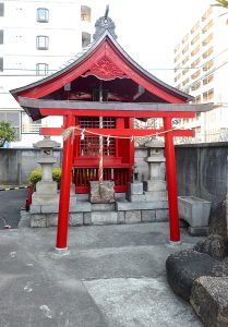 淀橋市場稲荷神社